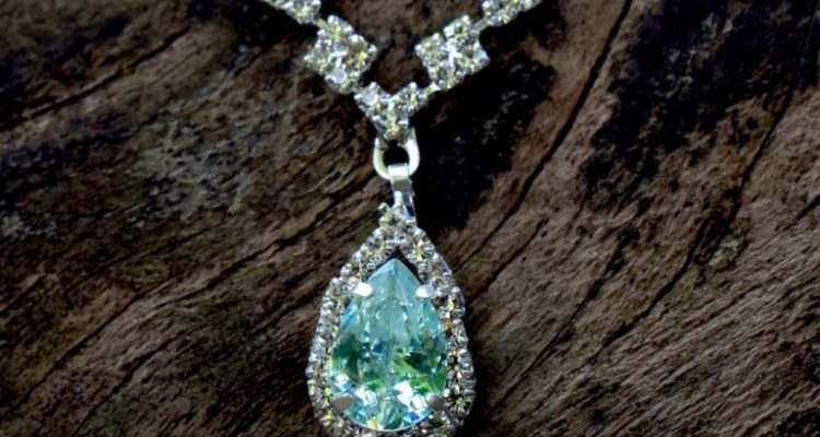 Investing in Gold Jewelry Smart Shopping Tips